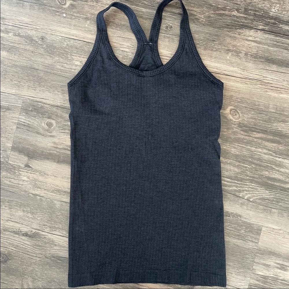 Ebb to the street tank ii size 6 lululemon